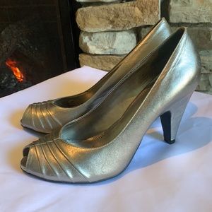 Gianni Bini metallic high heels
